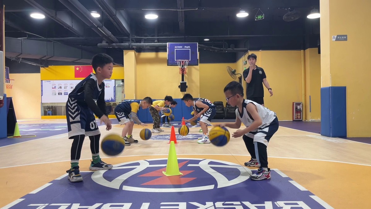 篮球培训班训练视频模板